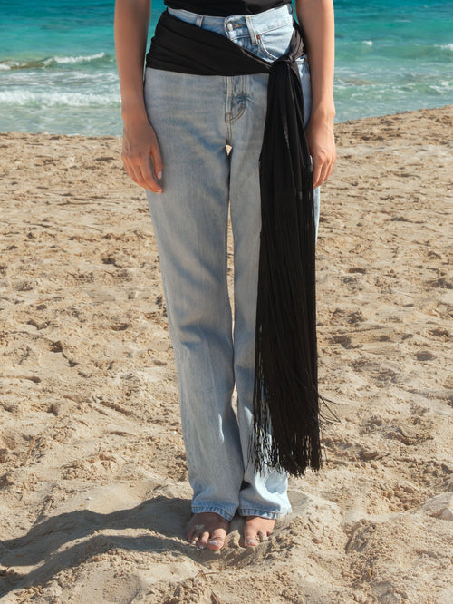 The Fringes Wrap - Black